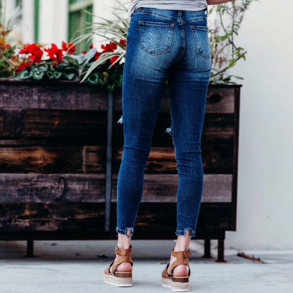 KanCan | Distressed High Rise Jeans - Picture 3 of 10